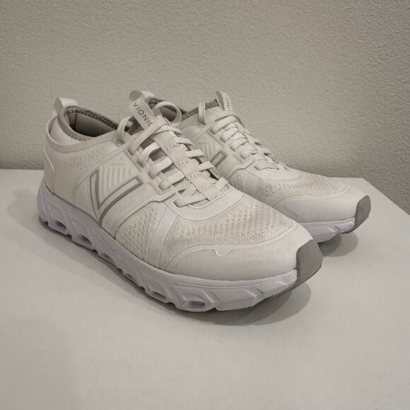 Vionic Captivate Women\'s Size 7.5 Athletic White Shoes Comfort Sneaker Casual